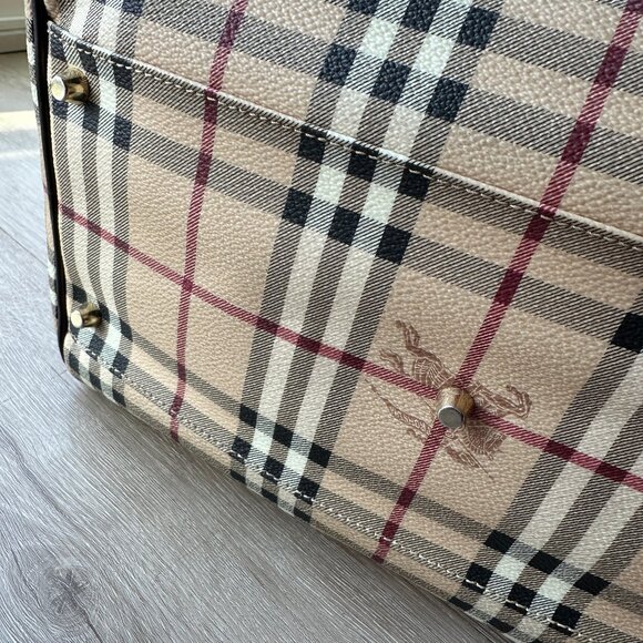 Burberry Canterbury Haymarket Leather Tote Bag - Picture 9 of 16